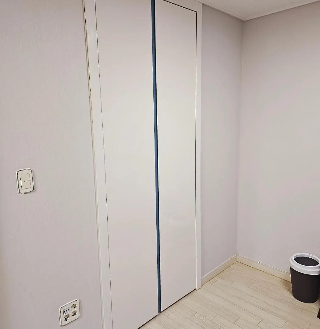 Apartment Bucheon Sinjung-Dong Station High Floor View Lovely House