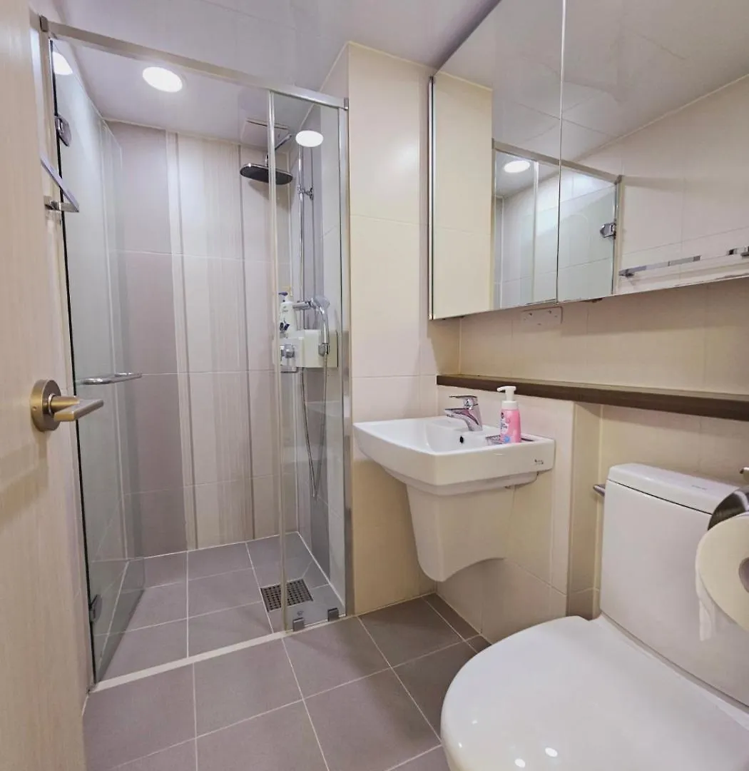 Bucheon Sinjung-Dong Station High Floor View Lovely House South Korea